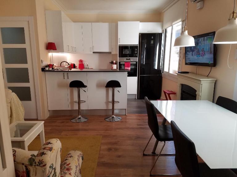 Apart 2 bedrooms 2 bathroom 30 nigth min WiFi washmachime elevator AC heather - B&B Barcellona