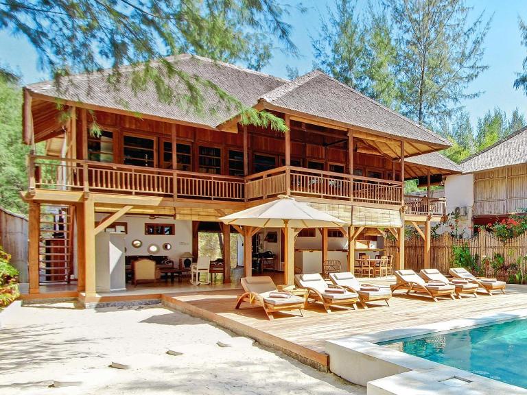 The Gili Beach Resort - Bed and Breakfast Gili Trawangan