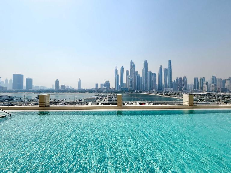 Frank Porter - Marina Vista Tower 2 - Bed and Breakfast Dubai