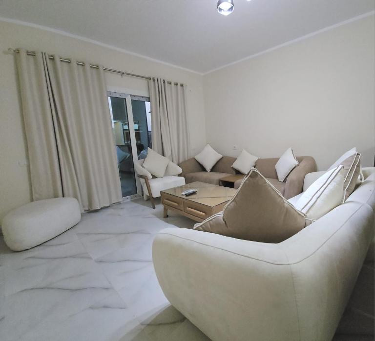 Downtown new alamin north coast,ابراج الداون تاون العالمين الجديده الساحل الشمالي - Bed and Breakfast El Alamein