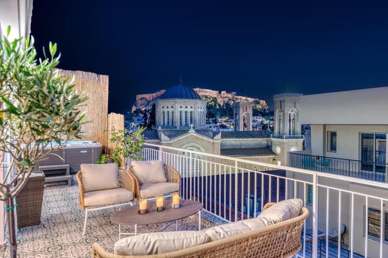 Luxury Apt with Acropolis view Balcony and Jacuzzi - B&B Athens
