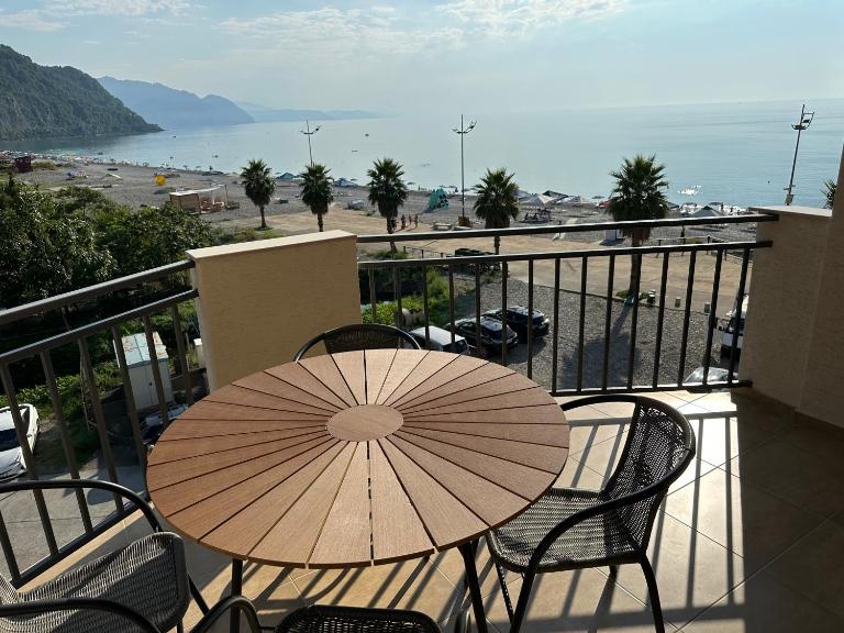 Gonio N305 Sea and Mountain view 2 Bedroom Terrace - B&B Gonio