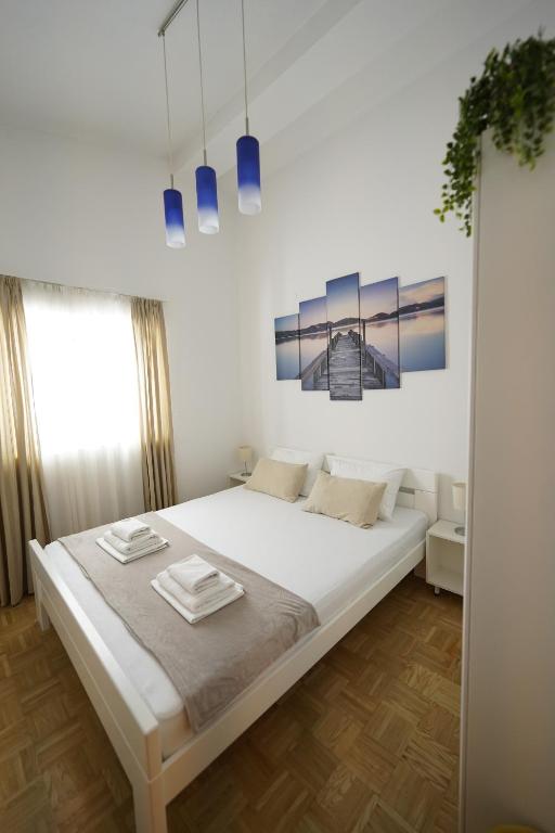 Apartments Loncar-near Zrće beach - B&B Novalja