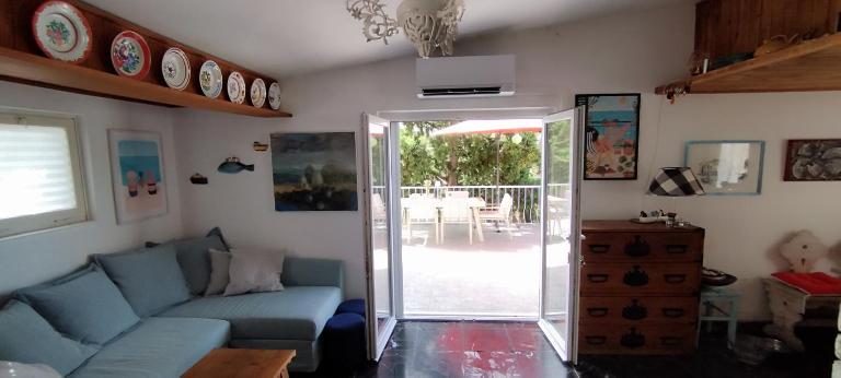 Holiday home by the sea - B&B Primošten