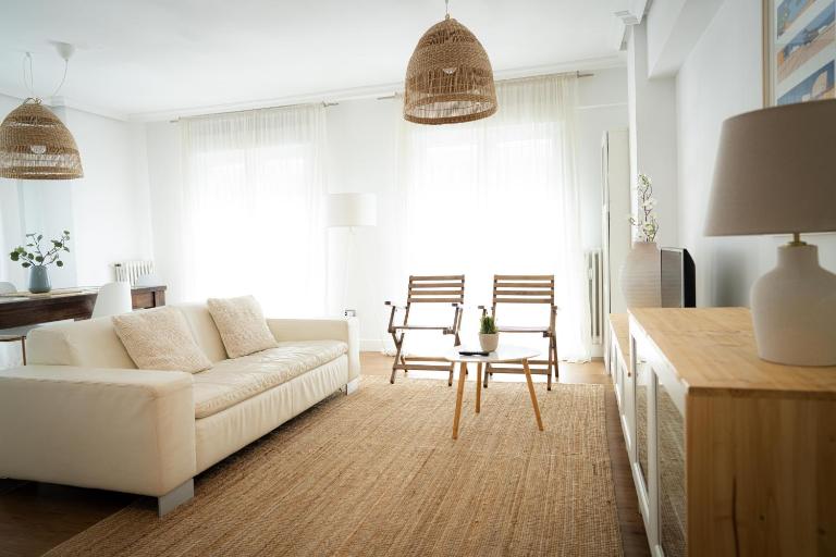 Ondarreta Beach Apartment - B&B Añorga