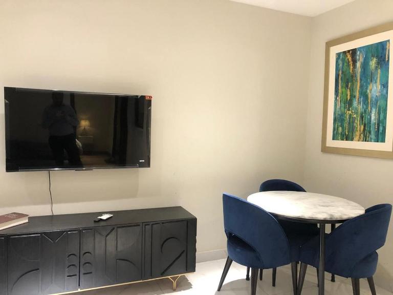 The Opus Residences 2-Bed Apartment Gulberg - B&B Lahore