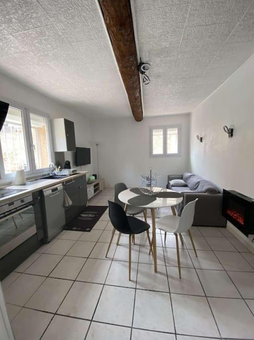 Appartement cosy - B&B Saint-Laurent-de-la-Salanque