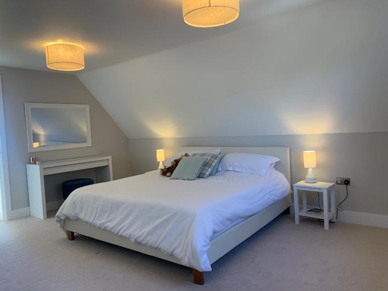 1-Bed - Sleeps 2 - Pet Friendly w Parking - Bed and Breakfast Hitchin