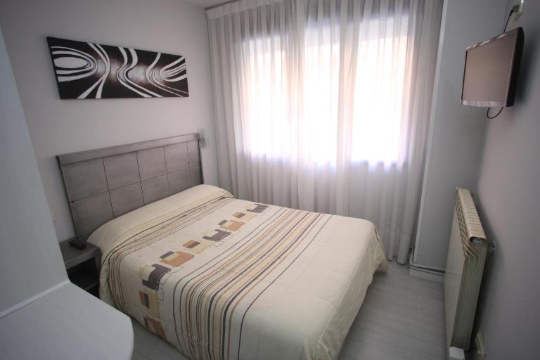 Hostal Santa Barbara - B&B Soria