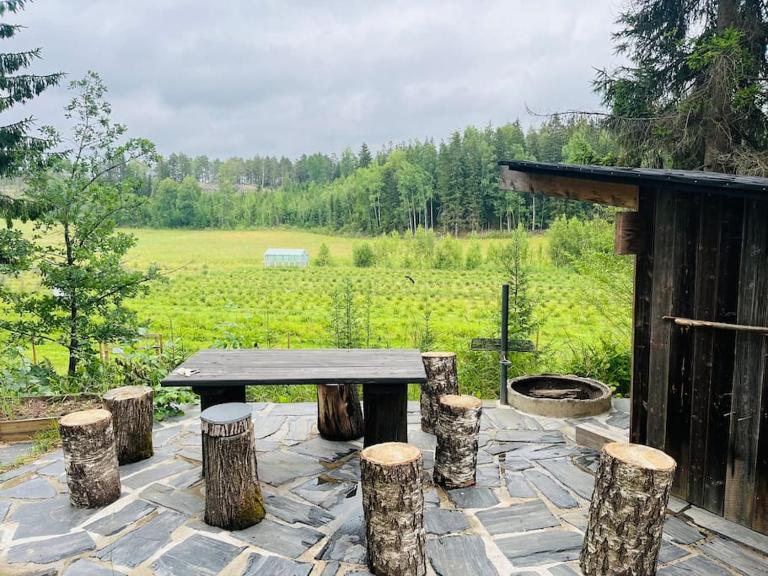 Maatilamajoitusta marjatilalla - B&B Siuntio