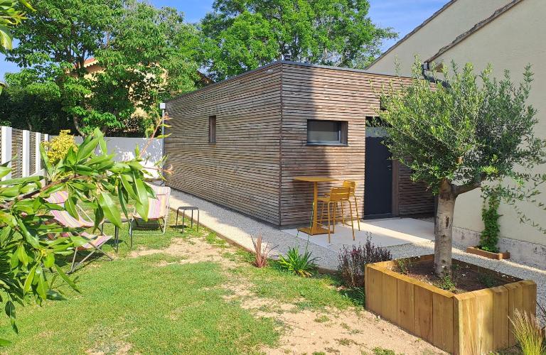 Gîte cosy et tout équipé "Une cabane en Luberon" 44 m2 avec jardin - Bed and Breakfast Pertuis