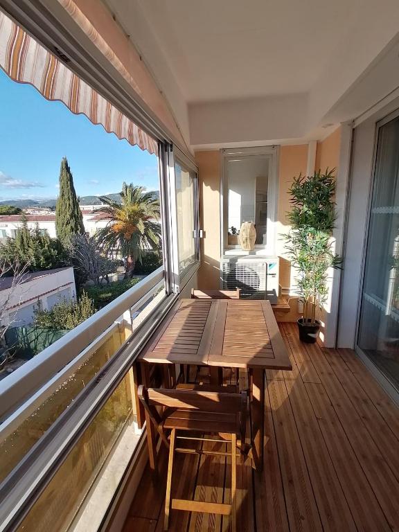 Idéalement placé ,tout a pied ,parking - Chambres d'hôtes Six-Fours-les-Plages
