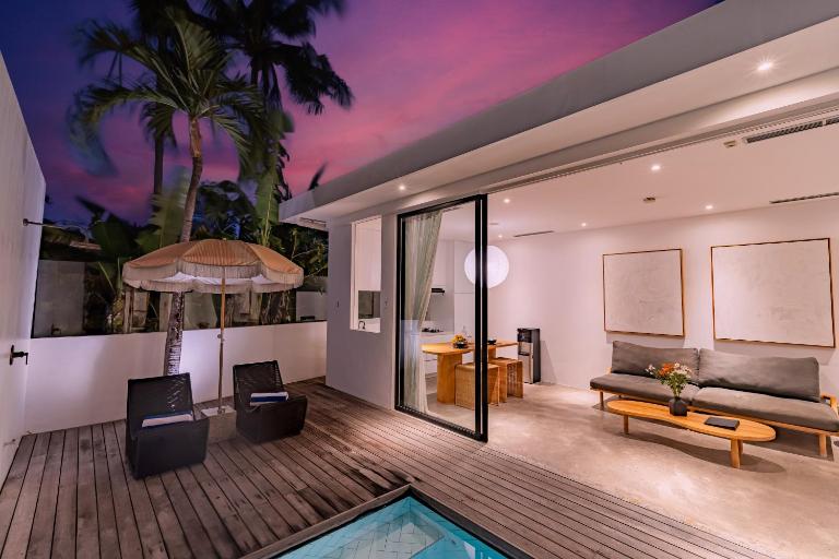Private 1BR Pool Villa in Canggu, Closable Livingroom, 5mins Ride to Atlas Beach Club - B&B Canggu