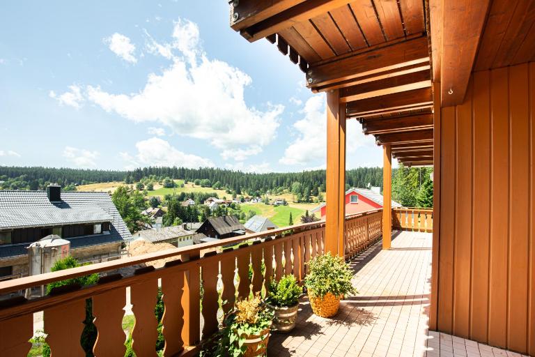 Black Forest Holidays - Auerhahn - Schwarz Wald - Bed and Breakfast Bubenbach