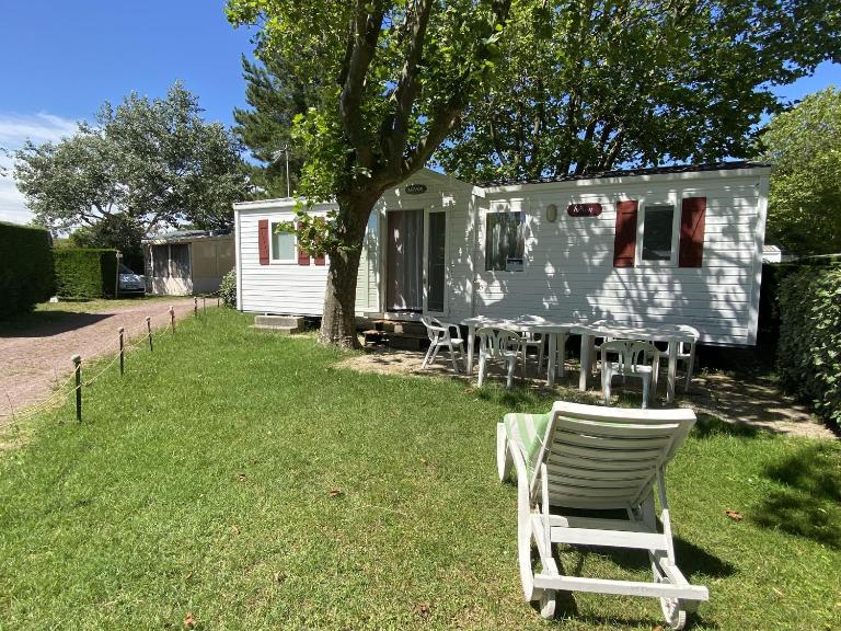 Mobil-home 3 chambres proche plage à Fouras, idéal 6 pers., équipement complet, calme assuré. - FR-1-709-68 - Ferienwohnung Fouras