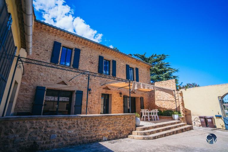 Superbe mas provençal rénové-Idéal famille - B&B Vers-Pont-du-Gard