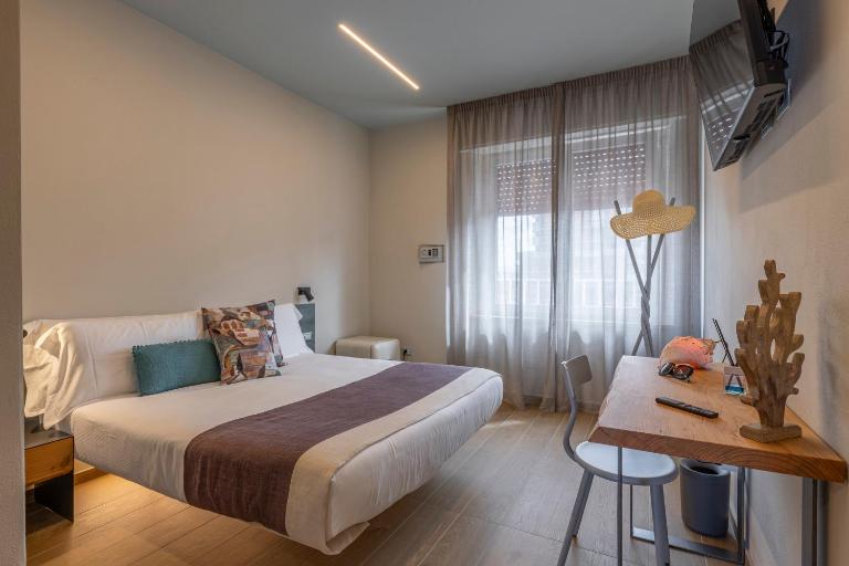 Luci Sul Mare -Boutique Rooms - B&B Follonica