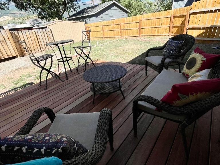 The Wildflower Cottage - Close to The Garden of the G O D s - Bed and Breakfast Colorado Springs