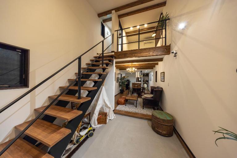 アンティークス岐阜駅東 - Bed and Breakfast Gifu