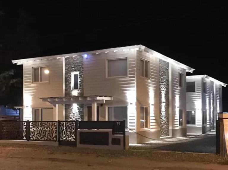 Turine Apartamentos - B&B Junín de los Andes