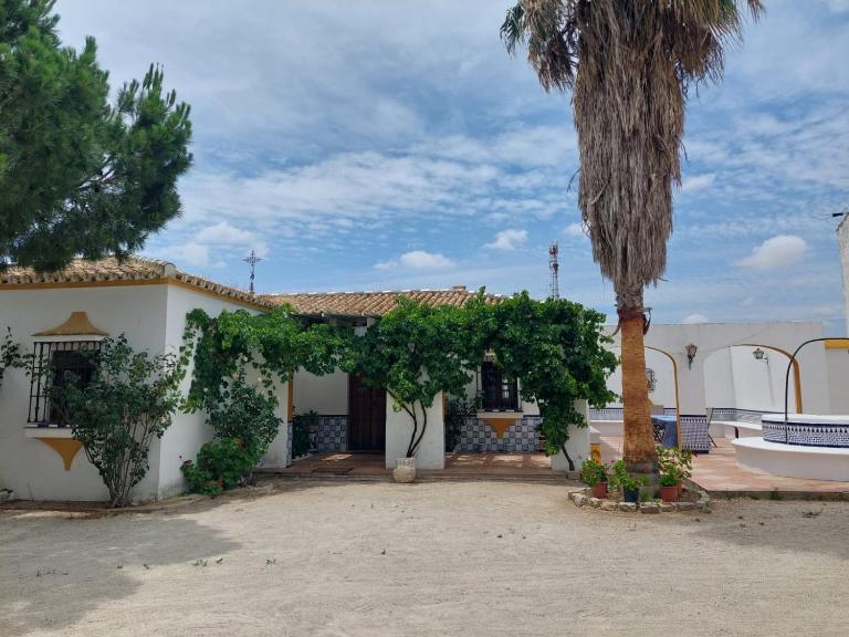 Cortijo Las Cruces Guillena - Sevilla - B&B Guillena