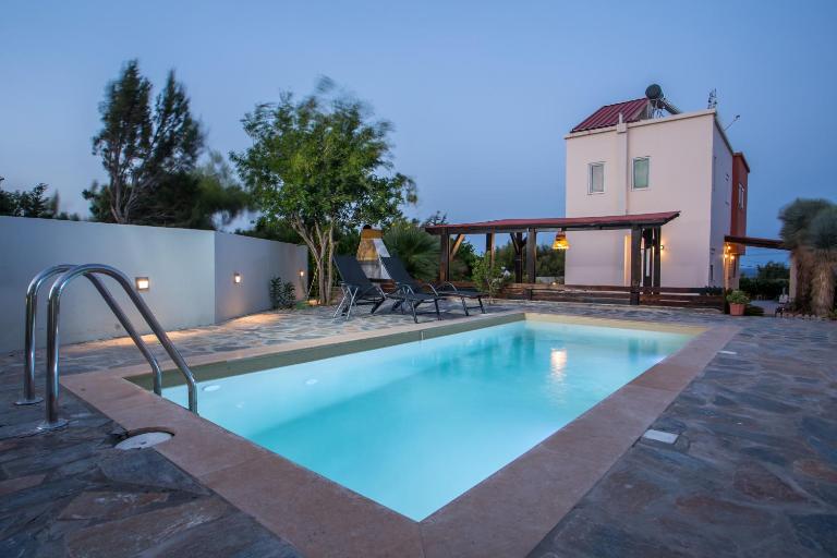 Villa Verona Pool - B&B Lachaniá