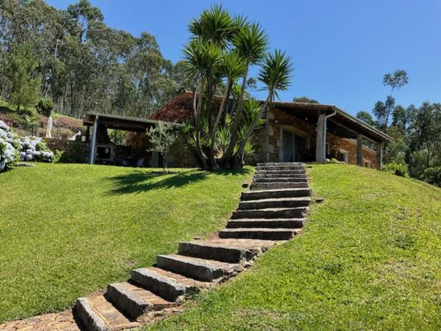 Cantinho do Carmo - Bed and Breakfast Fragoso
