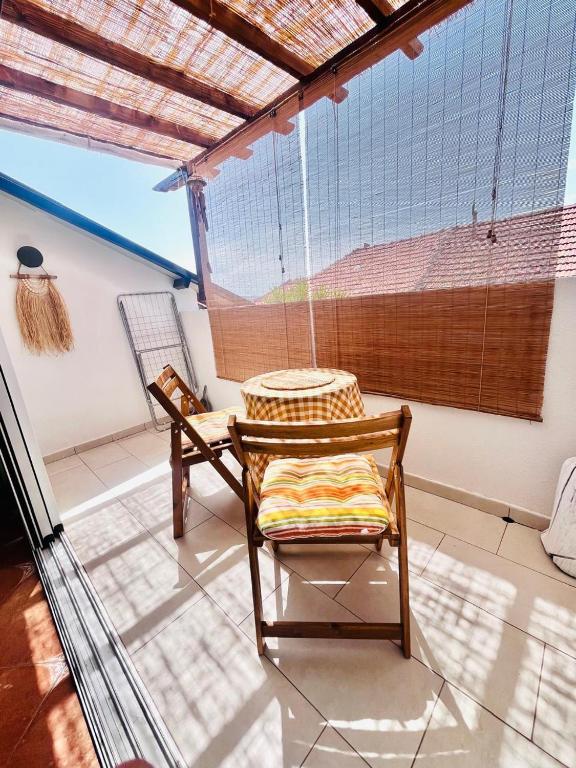 Edita Apartments - Bed and Breakfast Tivat