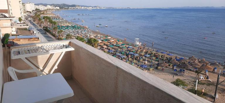 Linda Apartment Durrës - B&B Durazzo