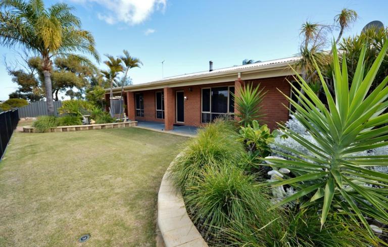 Hook, Wine and Sinker - B&B Kalbarri