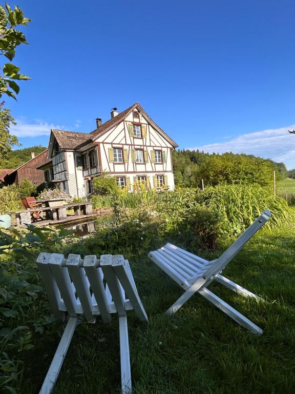 B&B Bad Tiefenau, HAUS AN DER QUELLE - B&B Elgg