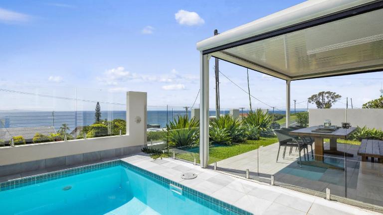 Horizons - Amazing Ocean Views, Luxe Home, Pool - B&B Woolgoolga