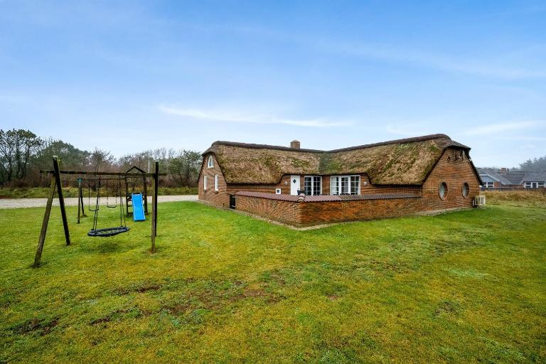 Large 14-Person Pool House - 1004 - Ferienwohnung Ringkøbing