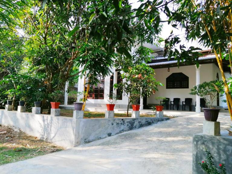 Green Hill Villa - B&B Unawatuna