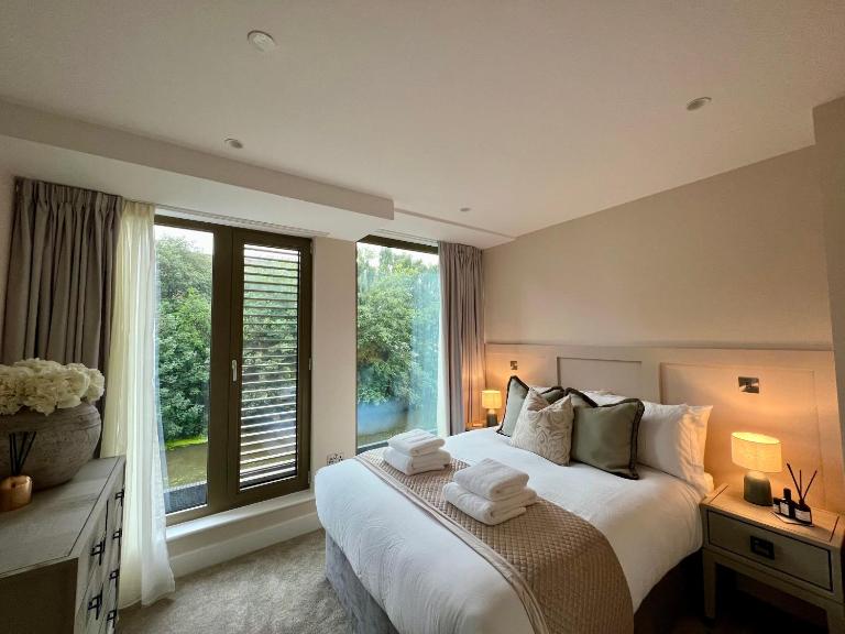 The Noir Blanc Retreat at Ryedale House - B&B York