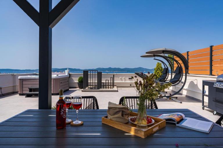 Luxury Penthouse ARIA - Bed and Breakfast Zadar