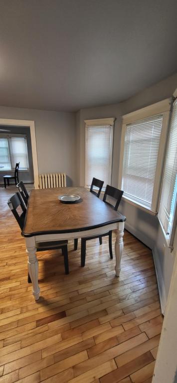 Oakdale Area Nice Location - Bed and Breakfast Portland