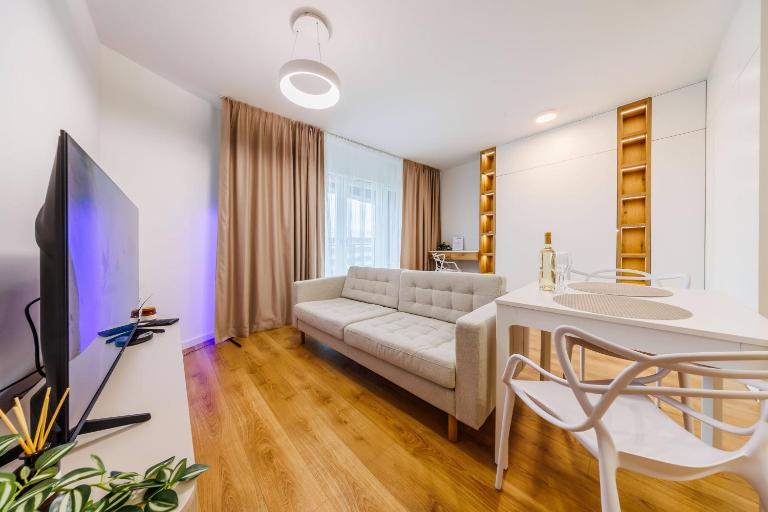 Premium Suite- City Center, Capital Towers, Free Parking by StayNest - B&B Rzeszów