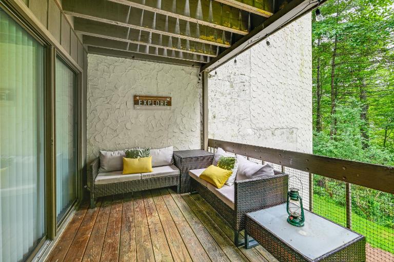 Sapphire Valley Condo w/ Pool & Lake Beach Access! - Chambres d'hôtes Sapphire