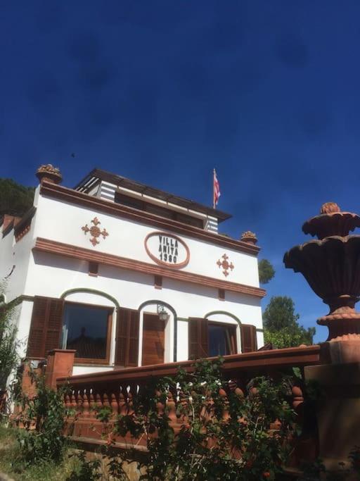 VILLA ANITA 1930 LLAFRANC casa con piscina privada - B&B Llafranc