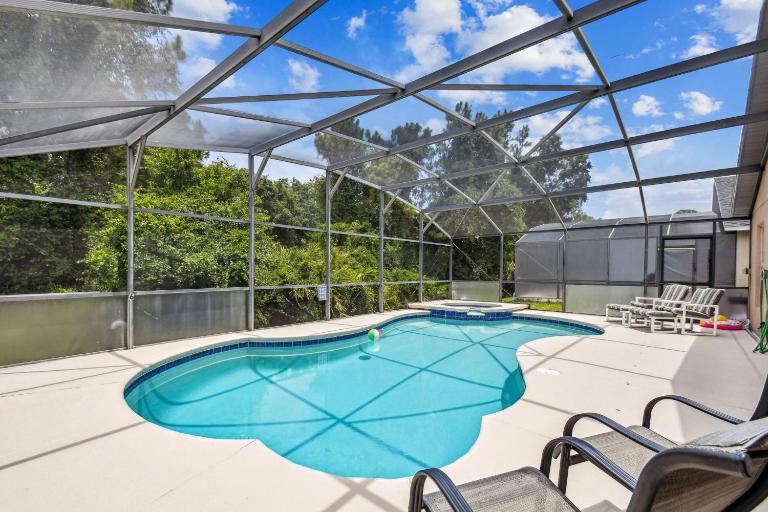 Cozy family Home 5b3b Private Pool 11Mil Disney - Bed and Breakfast Davenport