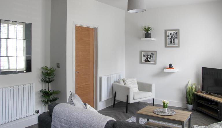 Stylish Apartment in Town Centre - Ferienwohnung Cheltenham