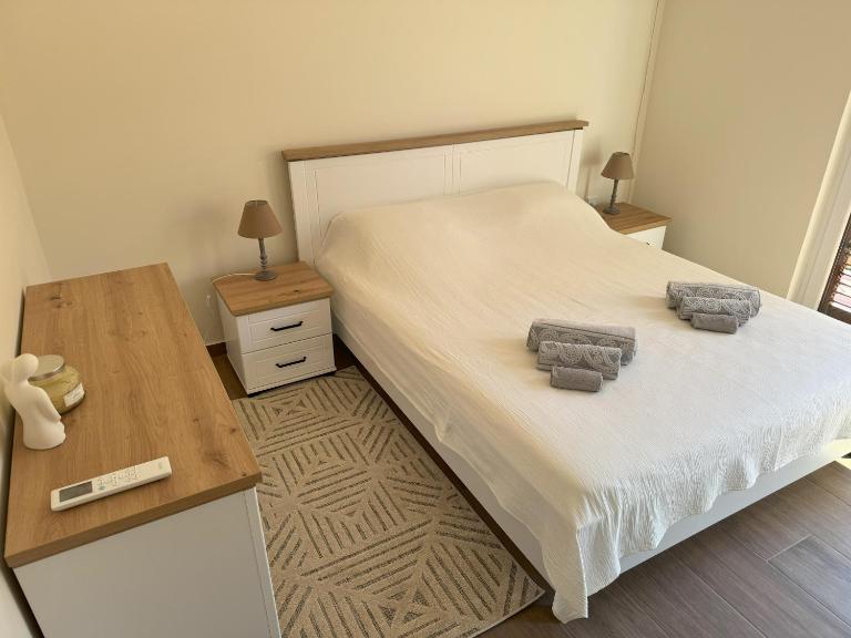 Apartment Milica - Bed and Breakfast Radovići