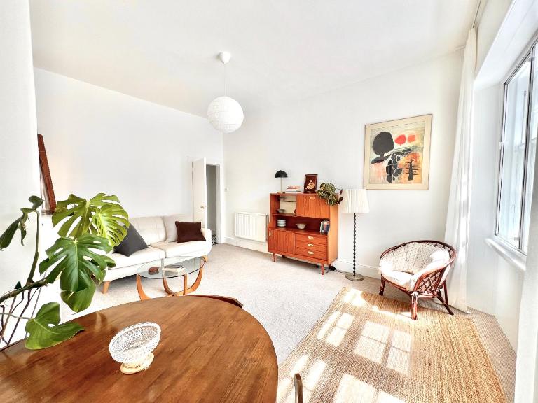 Bright Old Town City Centre Apartment - B&B Edimburgo