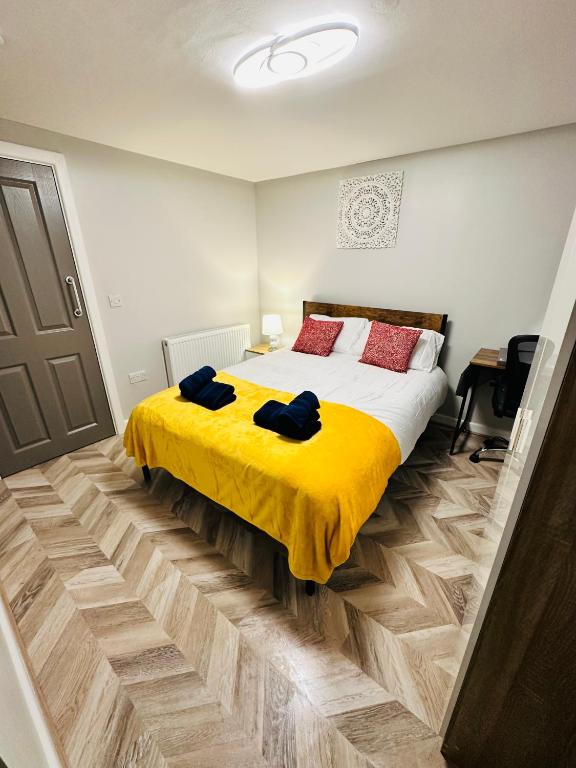 Comfy Studio Flat and Workspace near Ashton-U-Lyne Station - B&B Stalybridge