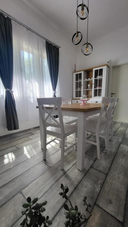 Falusi ház Tóth György - B&B Bajša