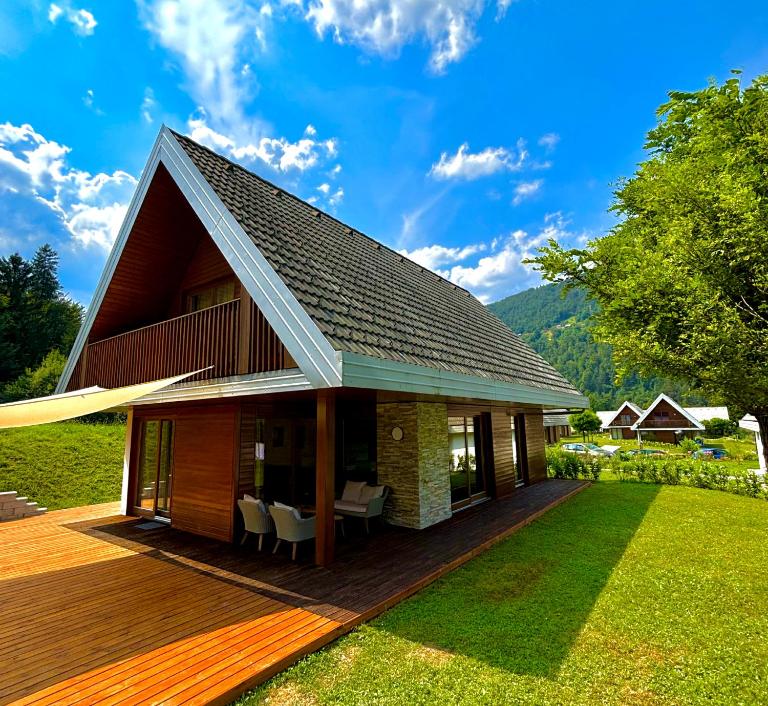Lux Chalet - Sauna and Hot Tub - Bed and Breakfast Topolšica