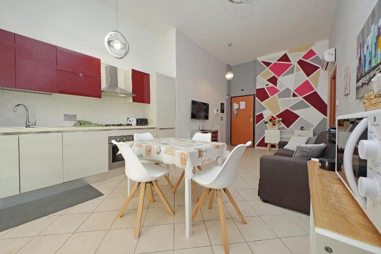 Brunelleschi House - Fiumicino Rome Airport and Fiera Roma 1 Train Stop - B&B Fiumicino