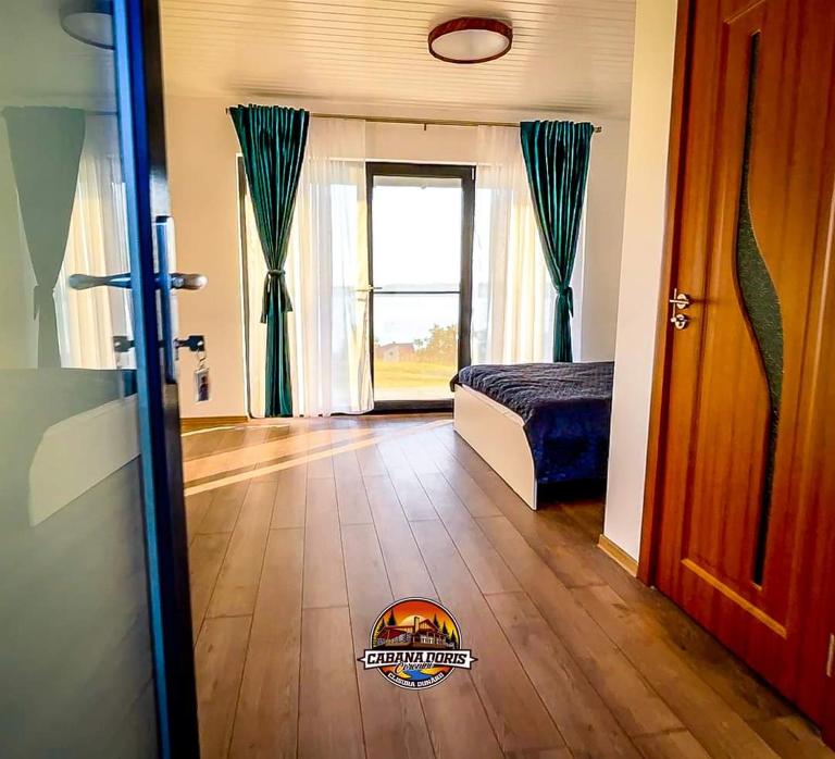 Cabana Doris Coronini - B&B Moldova Veche