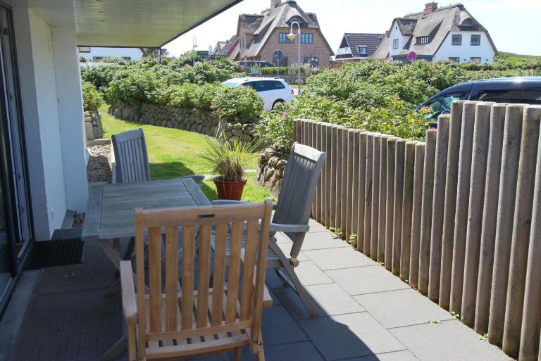 Neptun - Dünenstr 2, App 5 - B&B Wenningstedt